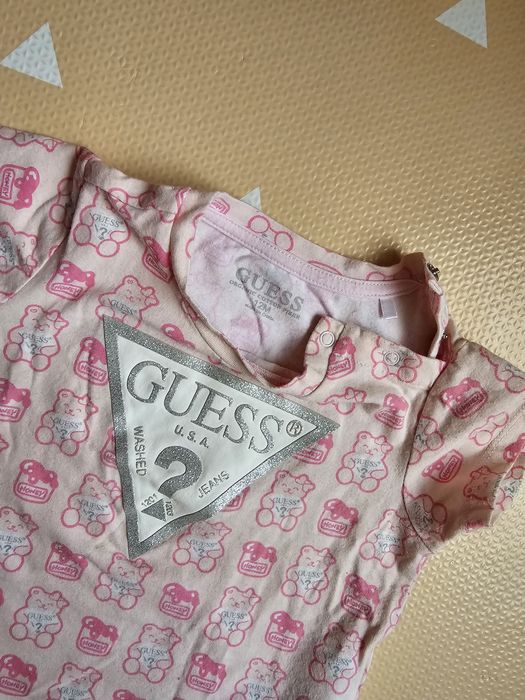 Оригинална бебешка тениска Guess