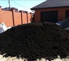 Pamant negru vegetal, utilaje pentru Nivelare excavator buldoexcavator