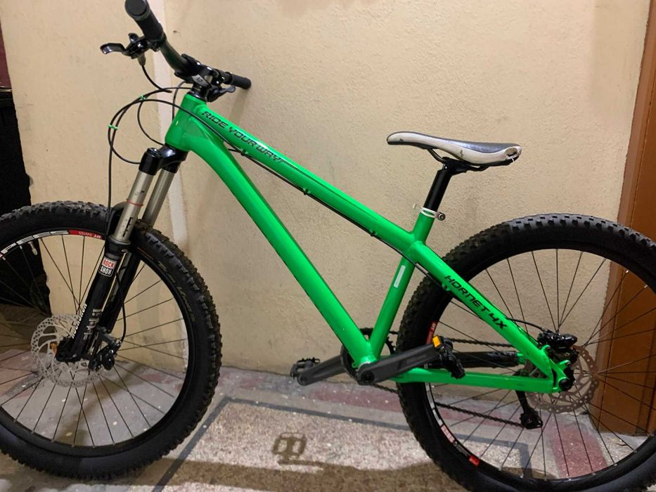 Bicicleta Dartmoor Hornet 4X - 26”