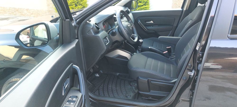 DACIA DUSTER Black Edition-1.6 SCE‼️-( Fără TURBO) EURO 6B-An 12/2019 ‼️ doar 97000 Km