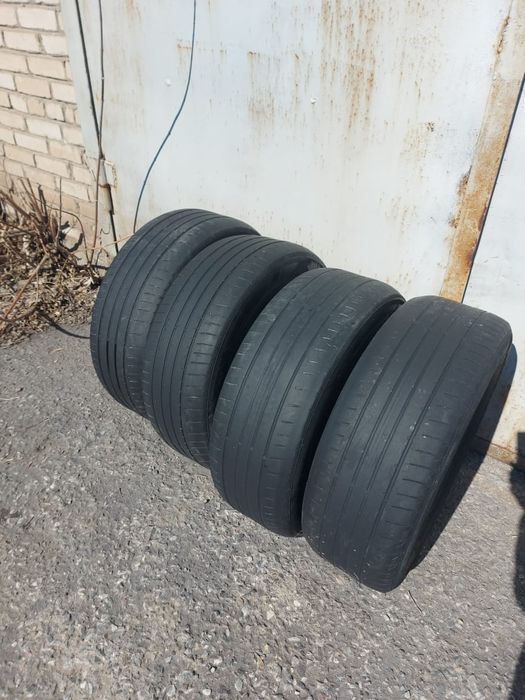 Продам резину Hankook,комплект 4 шт лето.Цена 20.000 тг.