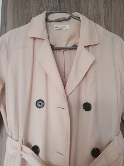 Pardesiu fetițe, H&M,12-14 ANI,50 ron