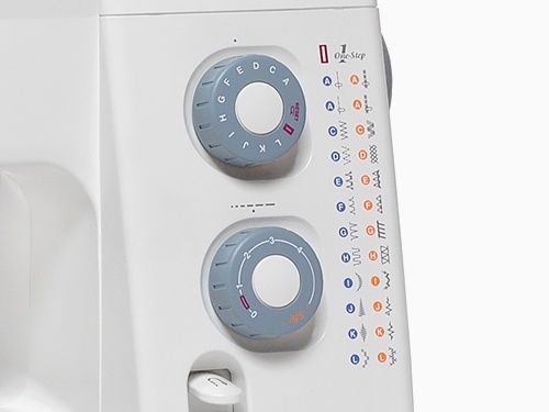 Продам швейную машинку