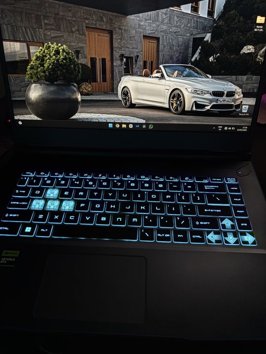 Vand Laptop MSI Thin 15 B13VE intel i7 Nvidia RTX 4050 16GB Ram