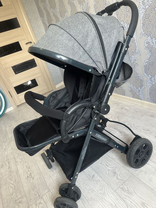 Коляска детский черный