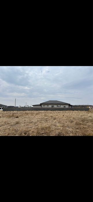 Teren intravilan 8 Ari zona Mociar Solovastru