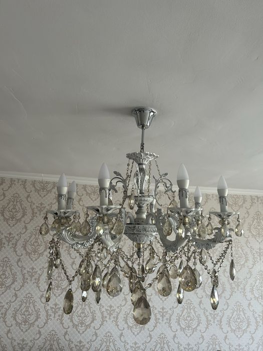 Люстра 8 рожковый