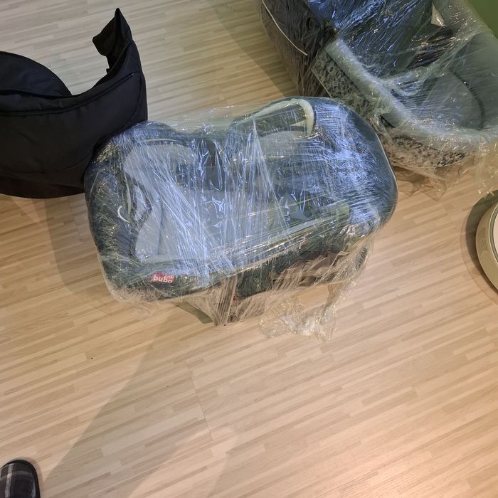 Бебешка количка Буба Buba в добро състояние.

Вътрешен размер на