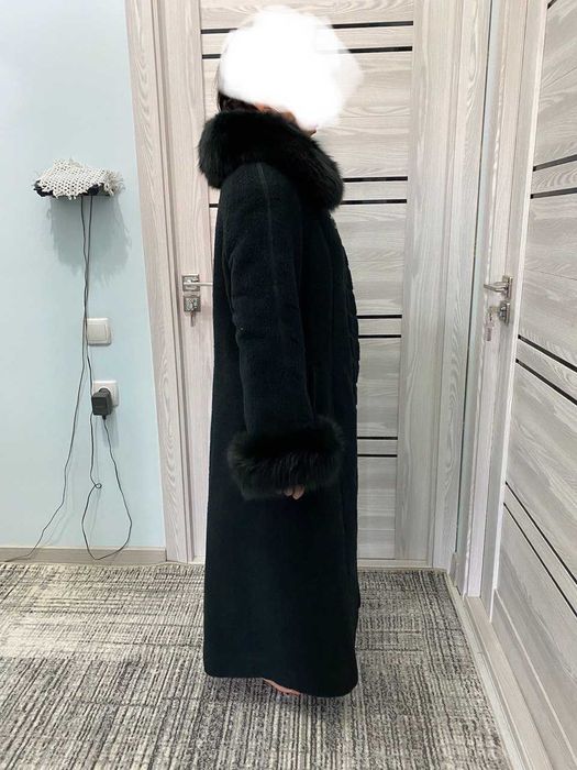 Фирм. Пальто Лама р.46/48 Турция