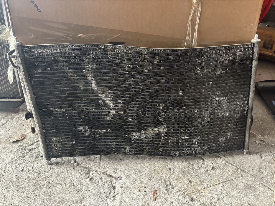 Продам радиатор кондиционера Nissan