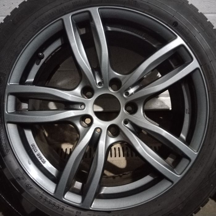 Jante originale BMW cu anvelope de iarnă Nokian 225/55/R17
Jante Evolu