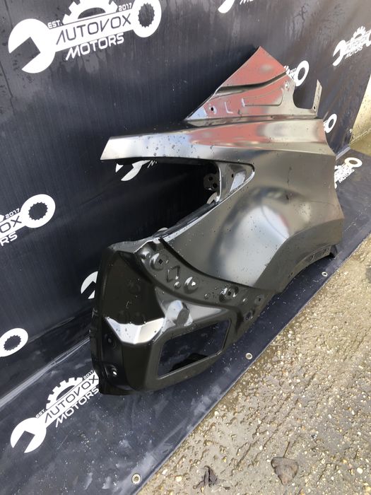 Aripa dreapta spate Lexus RX430H