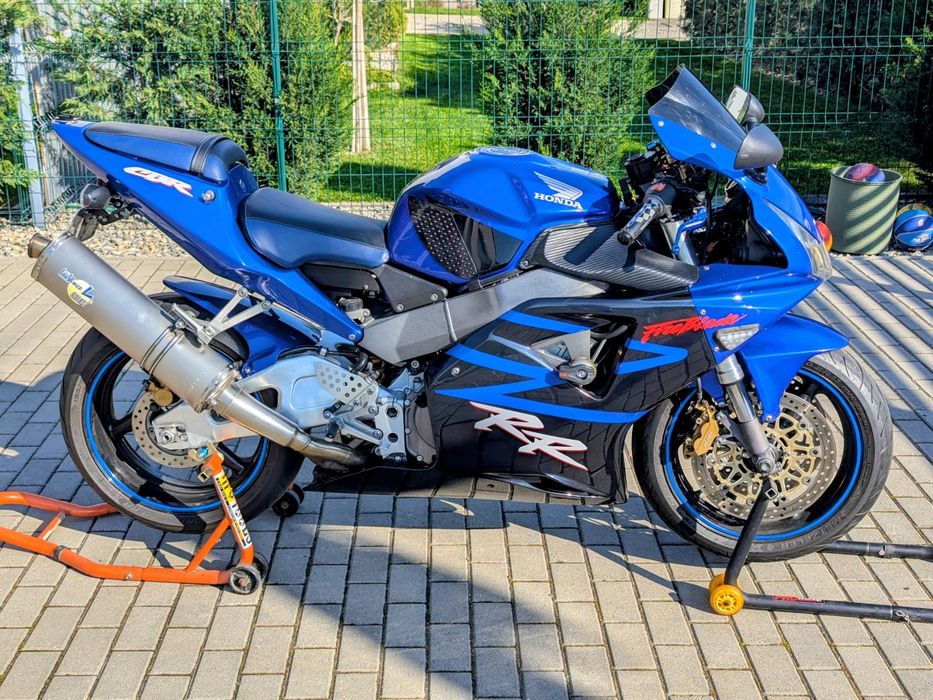 Vând Honda CBR 954RR