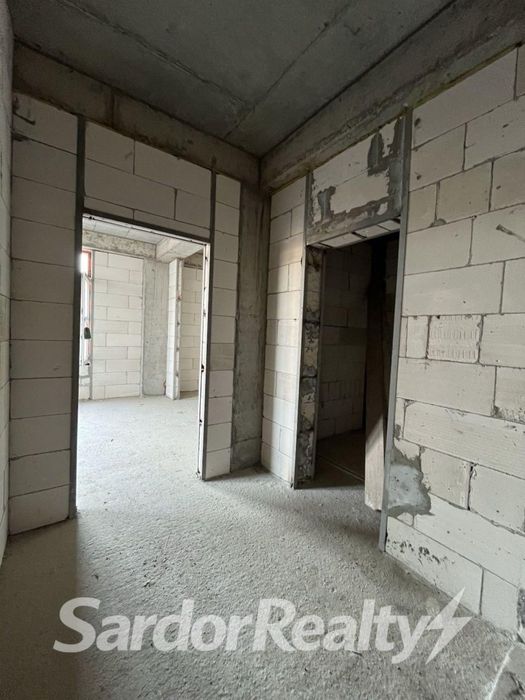 Продается 2 комнатная квартира ЖК Manhattan, коробка, парк Тельмана