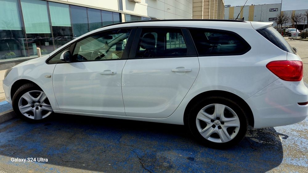 OPEL Astra 2011 — imagine 5