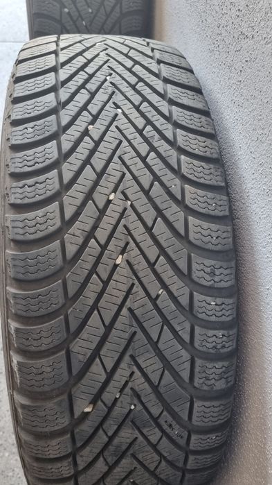 Гуми Pirelli 205 55 16 + джанти