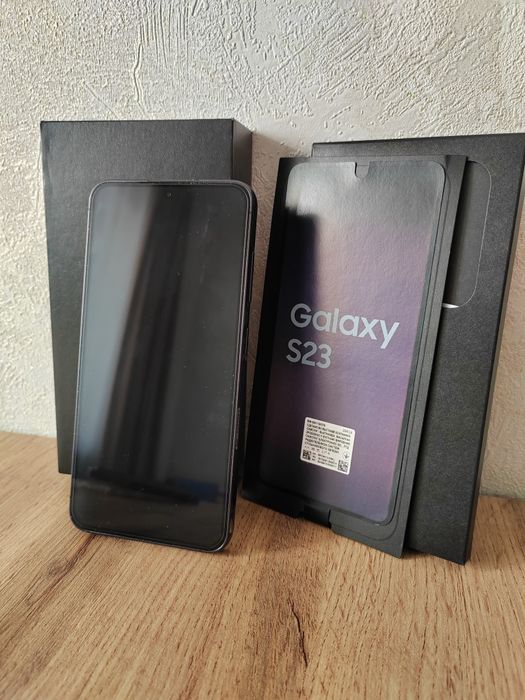 Продам Samsung s23 256gb