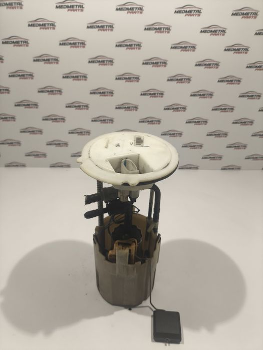 Горивна помпа в резервоара Mercedes B200 CDI W245  A1694700594