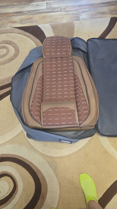 Продам чехлы универсальные