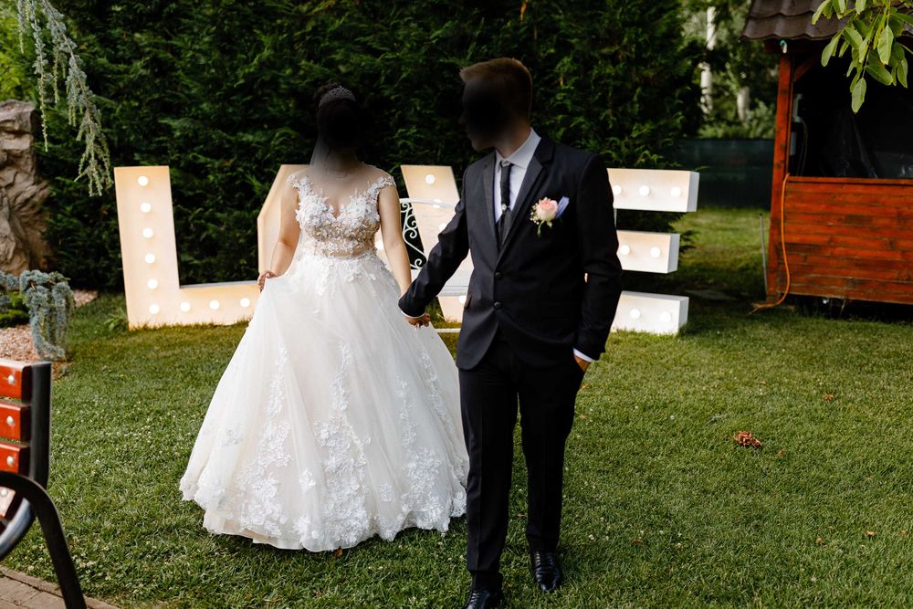 Vand rochie de mireasa !