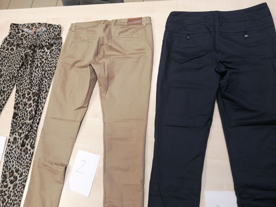 Pantaloni eleganți și colanți animal print