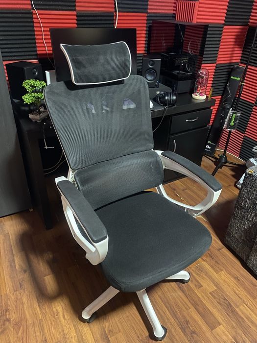 Scaun ergonomic ca nou