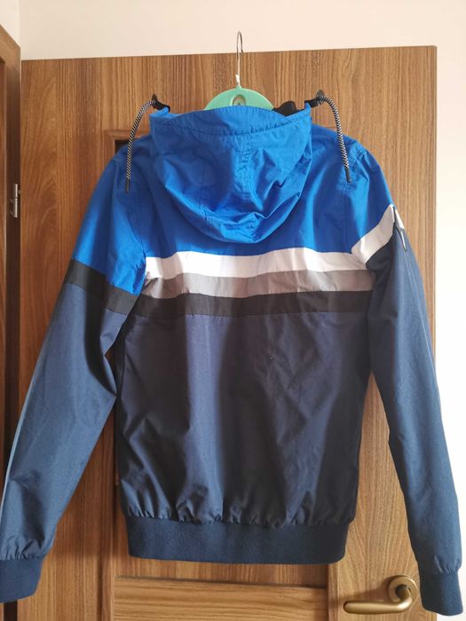 Ветроустойчиво тийнейджърско яке