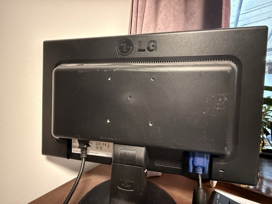 Монитор LG Flatron W1941S – 19”