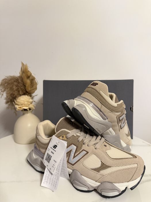 Adidasi New Balance 9060 Crem