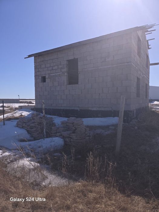 Продам недостроенный дом