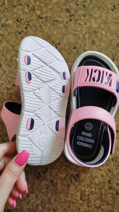 Сандали 25размер 5000тг