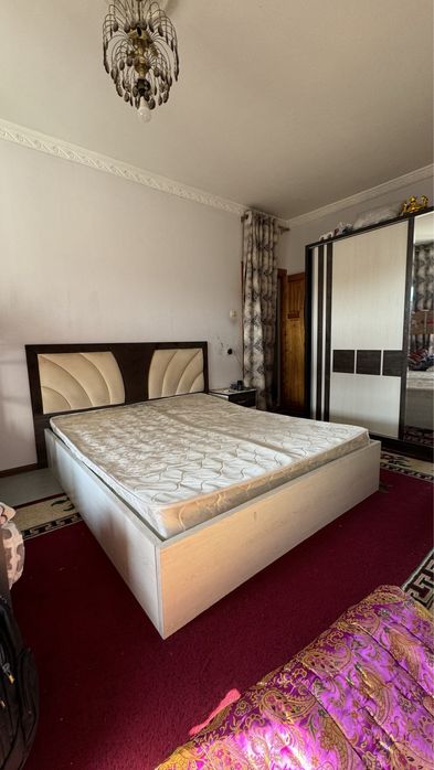 Продаётся спальная гарнитура