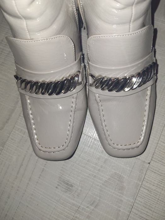 Дамски боти лак-40лв.