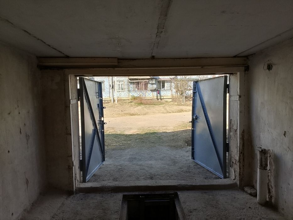 Продам гараж обычно