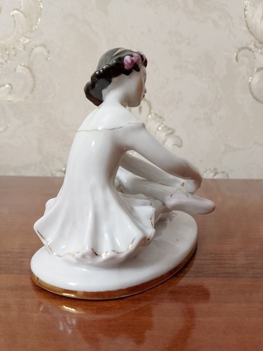 Статуэтки балерин Дашенька и Машенька. ЛФЗ.  См. все фото