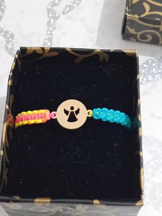 Brățări din șnur cu aur 14k! Brățara este reglabila potrivită pt copii