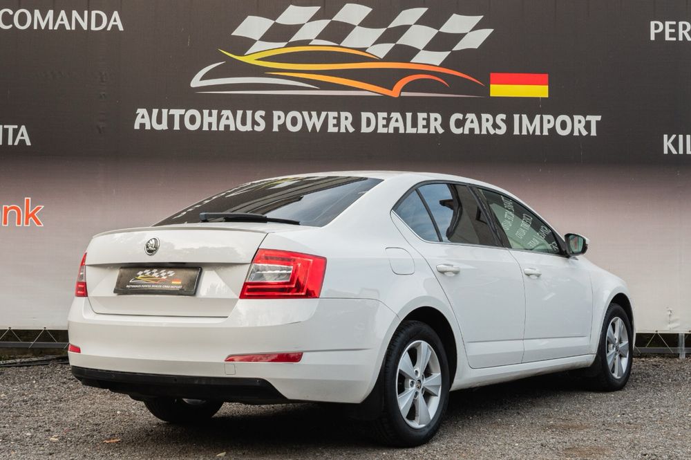 Skoda Octavia 3-2014 - scaune incalzite / memorii / xenon / senzori parcare / led fata spate - credit auto / rate / cash - recent adusa in tara