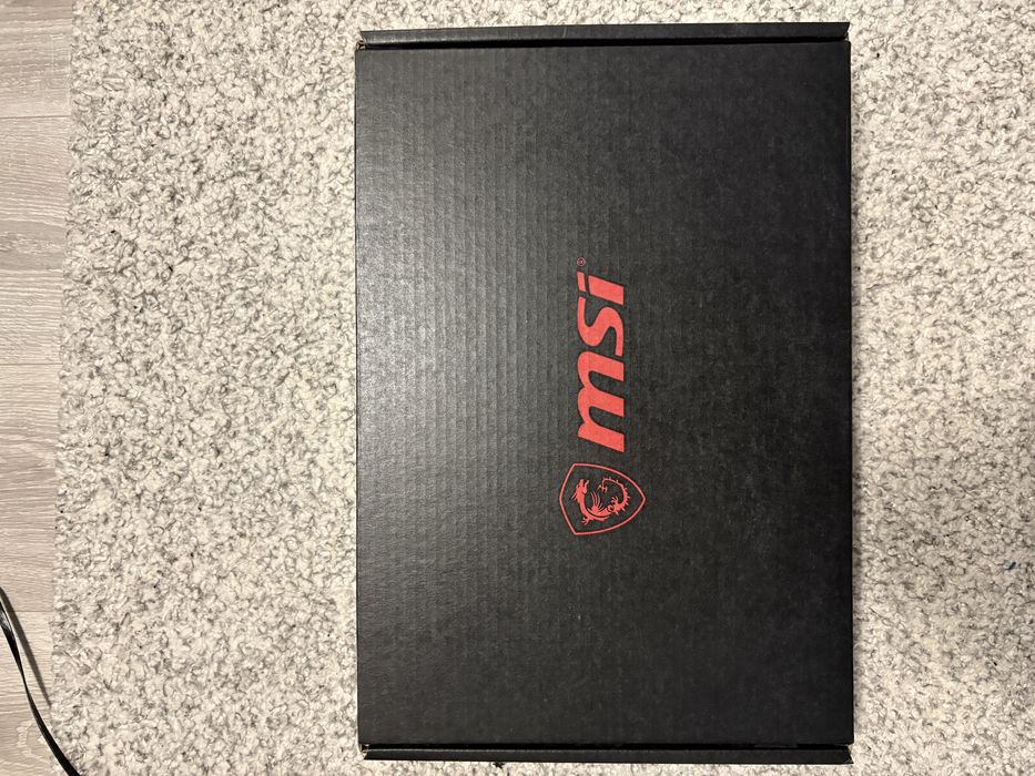 Laptop Gaming MSI GF63 Thin - Intel i7-11800H - RTX 3050