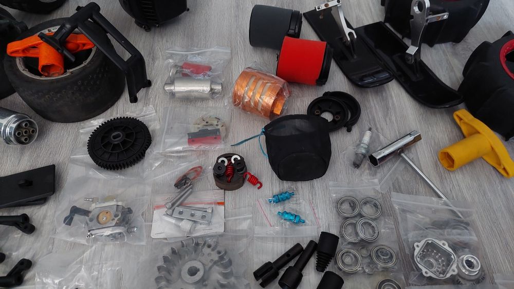 Радиоуправляемая машина на ДВС Baja 5B