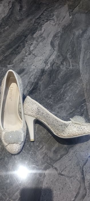 Туфли белые для свадьбы и повседневки, 38 размера БУ