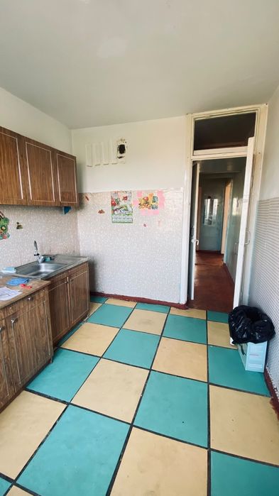 Продам 3х ком.кв.во 2мкр.дом 21