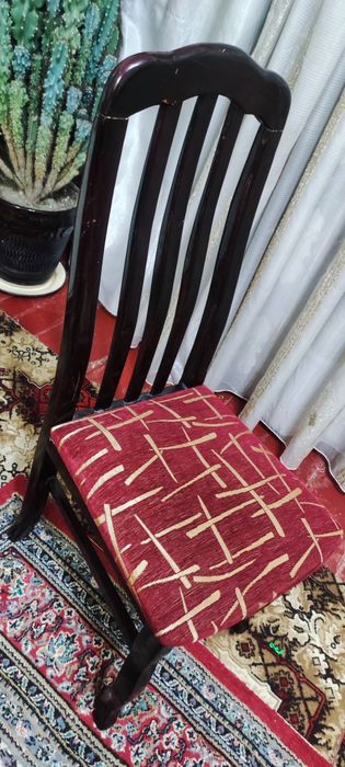 Стол стульчиклари 12 та