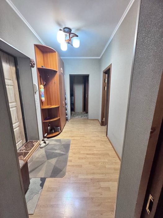Продам квартиру на буюк ипак йули метро(бий) 2/4/9