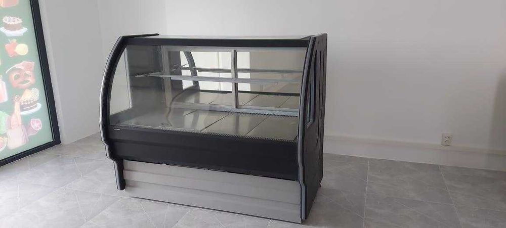 Продам Витринный холодильник серого цвета, Б/у