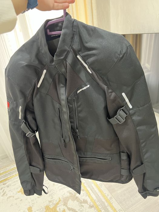 Мотокуртка, защитная куртка.