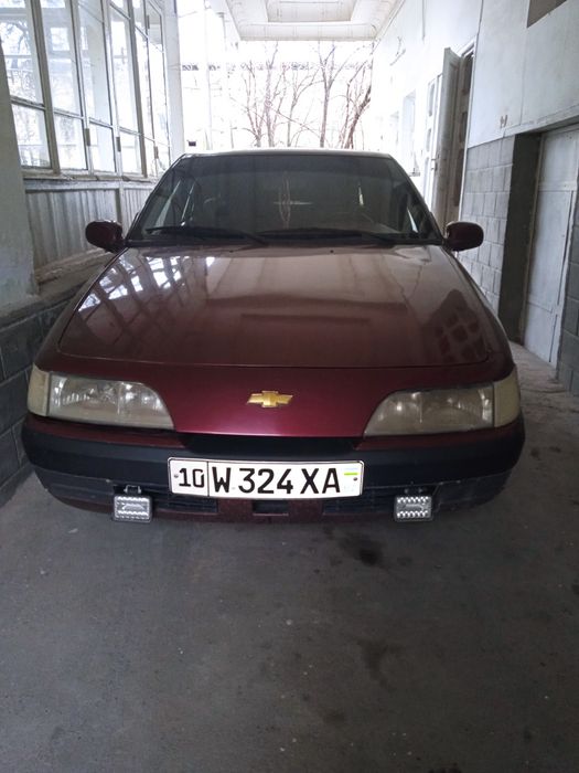 Espero 1995 yil gaz benzin yurip turgan ishi yoʻq tayyor mashina