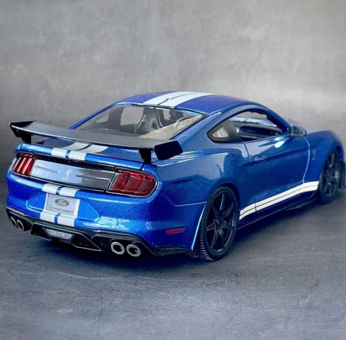 Оригинал Ford Mustang Shelby GT 500 1:18 железная масштабная - Доставк