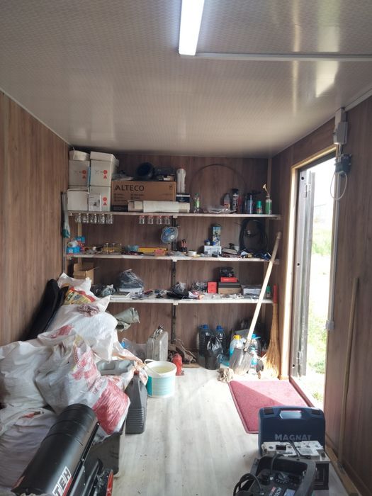 Продам жилой вагончик.