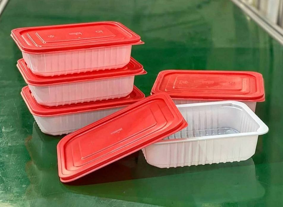 стаканчики и одноразовая посуда