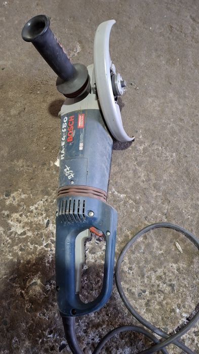 Болгарка BOSCH продам